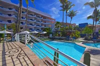 The Westmarine Waterfront Hotel - Pools