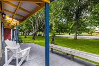 Asure Oak Estate Motor Lodge Hotels in Martinborough