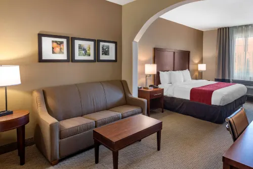 Comfort Inn & Suites