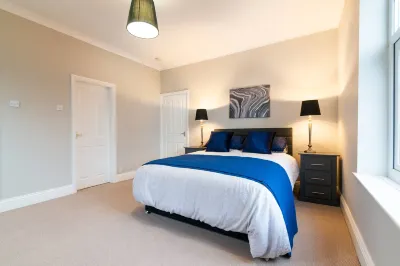 Modern Living 2 Bedroom Apartment South Wilmslow Hotels near National Trust - Quarry Bank