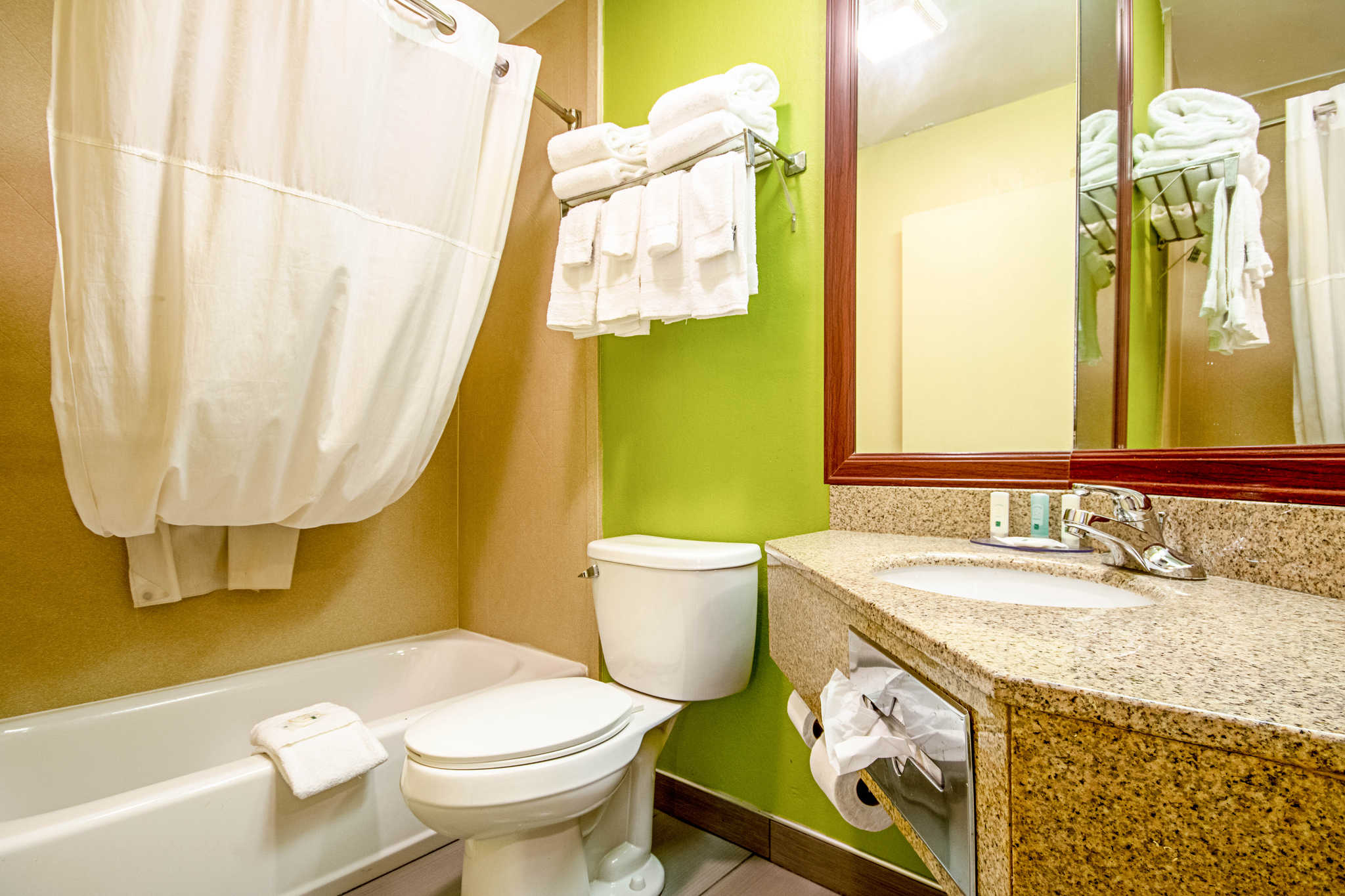 Quality Inn & Suites Glenmont - Albany South