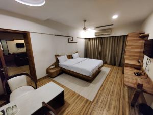 Hotel Praveen International