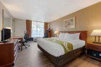 クオリティ イン & スイーツ カンファレンス センター