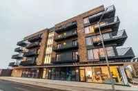 SevenStays Ashford - 2BR Luxury Apartments Hotels near Tesco Extra