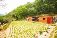 Hongcheon with El Pension Hotels near Palbongsan