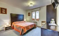Logis Hôtel le Moulin des Gardelles Hotels in Riom