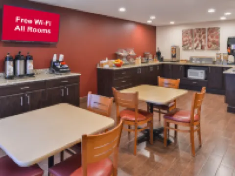 Red Roof Inn & Suites Danville, IL Hotels in Vermilion County