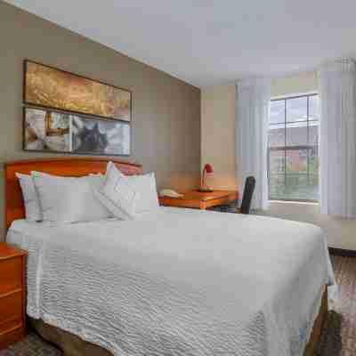 TownePlace Suites College Station Rooms