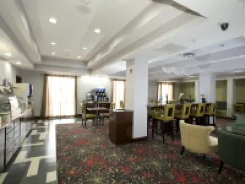 Holiday Inn Express & Suites MORRILTON by IHG Hotels in Conway County