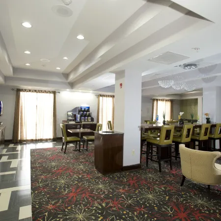 Holiday Inn Express & Suites MORRILTON by IHG