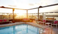 Royalton Park Avenue - Rooftop Pools