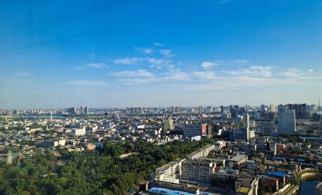 Qi yue min su - Housity