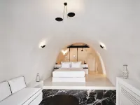 Abyss Suites Hotels in Santorini
