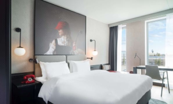 Radisson Red Oslo Airport