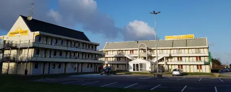 Premiere Classe Amiens Est - Glisy Отели в г. Корби