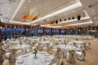 DoubleTree by Hilton Skopje - parking