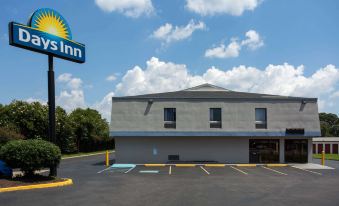 Days Inn by Wyndham Chesapeake