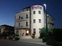 Gullo Hotel - Bintang 4