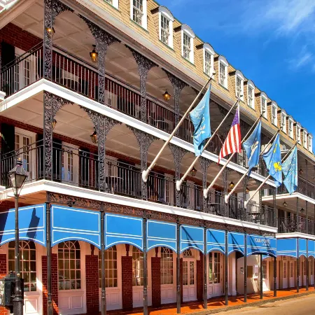 Four Points by Sheraton French Quarter Отели рядом с достопримечательностью «Кафе Du Monde»
