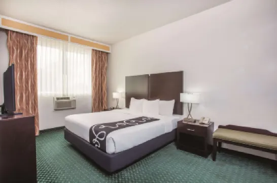 University Inn & Suites Berkeley Hotels near Berkeley