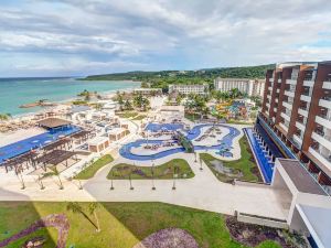 Royalton Blue Waters Montego Bay, An Autograph Collection All-Inclusive Resort