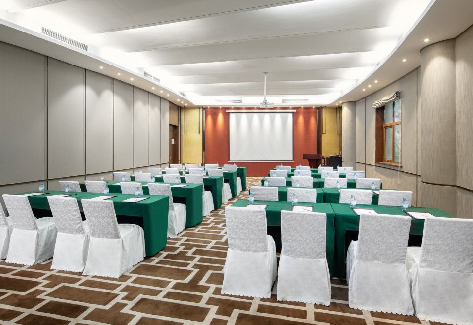 홀리데이 인 다롄 핫 스프링 바이 IHG