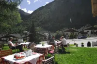 Residence Remi Hotels in Schnals