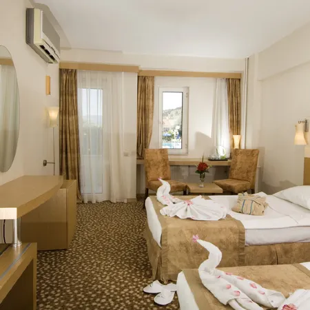 Lycus River Thermal Hotel