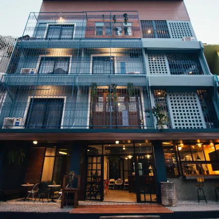 Chernchan Hostel