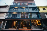 Chernchan Hostel Hotels in 