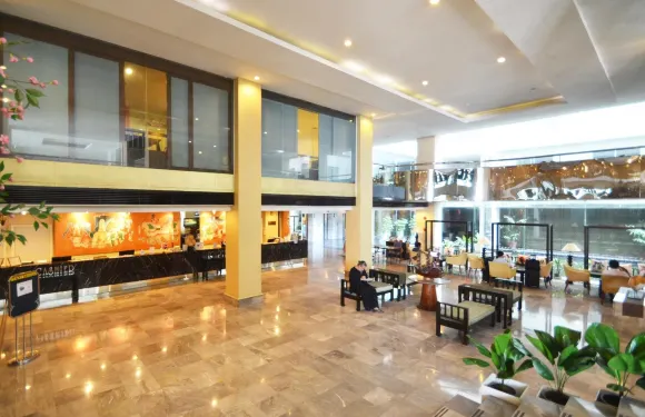 是拉差城市酒店