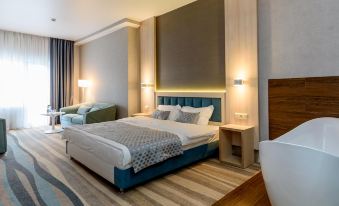 Grand Spa Avax Hotel