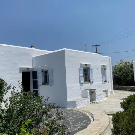 Plakoto House