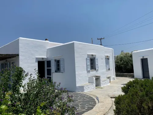 Plakoto House