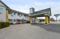 Quality Inn & Suites Stoughton - Madison South Hotel a Dunn