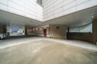 Hound Hotel Incheon Airport - Motels