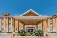 Days Inn & Suites by Wyndham Cleburne TX Hotels in Cleburne