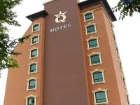 Q Hotel Yongin Hotels near Hankuk University of Foreign Studies Global Campus