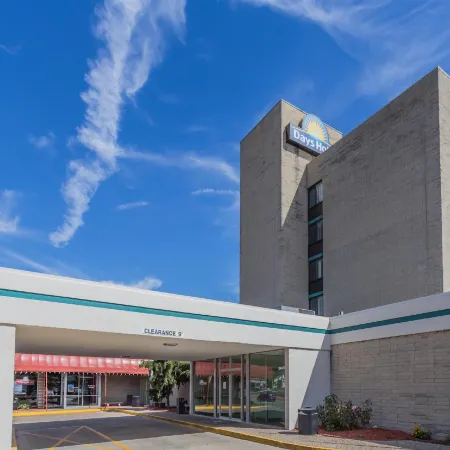 Days Hotel by Wyndham Danville Conference Center