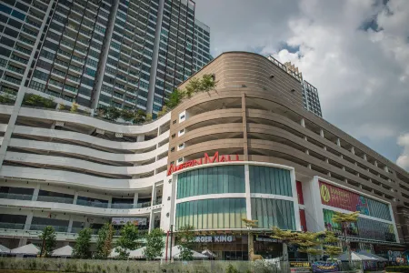 Amerin Mall & Suites Отели в г. Balakong