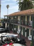 Ala Mar by the Sea