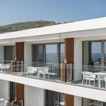 Romantica Hotel Apartments