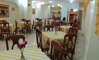 Hotel Samuria - Housity