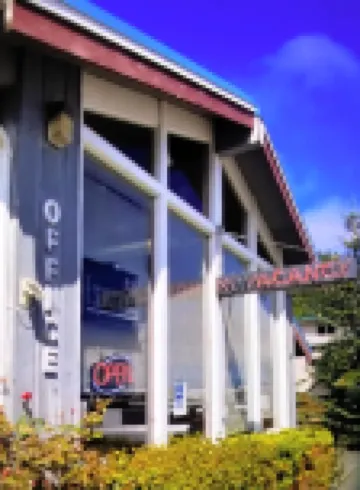Curley's Resort & Dive Center