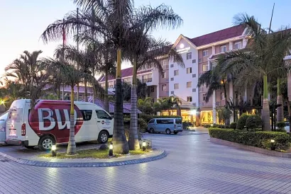 Best Western Plus Paramount Hotel