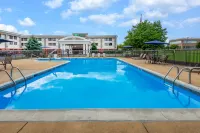 Holiday Inn Express PHILADELPHIA NE - BENSALEM by IHG - Pools