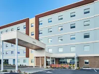 Home2 Suites by Hilton Ocean City Bayside Hotel dekat Bar Seacrets