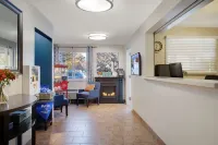 Sonesta Simply Suites Somerset - parking