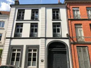 Victoria's House