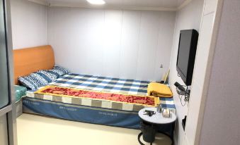 Kaiyuan Shengjing Park Homestay (Ziyun East Road)